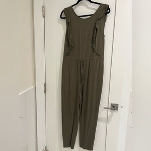 Summer Green Jumpsuit, super comfortable and light. M